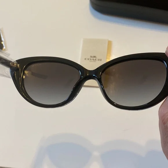 DUPLICATE LISTING FOR BUNDLE: NWOT Coach Glitter Sunglasses Cat Eye Black Silver - Picture 7 of 16